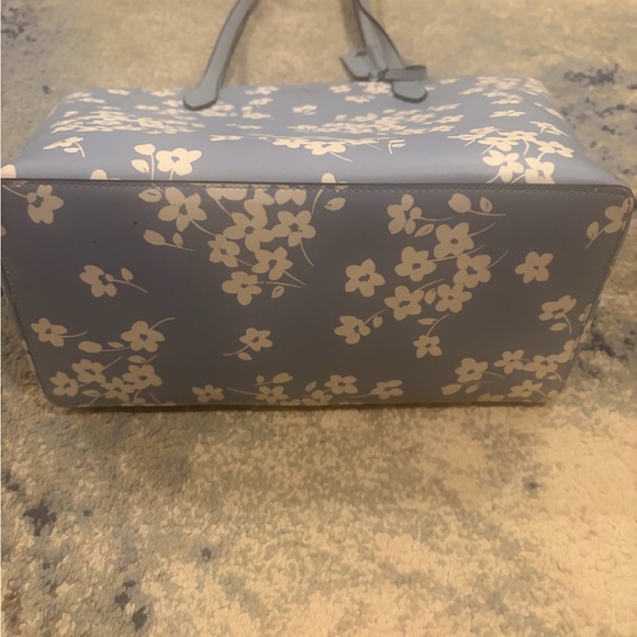 Preowned Kate Spade Tote Handbag - Picture 3 of 12